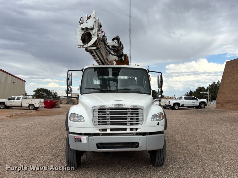 image for item FC2475 2013 Freightliner Business Class M2 digger derrick truck
