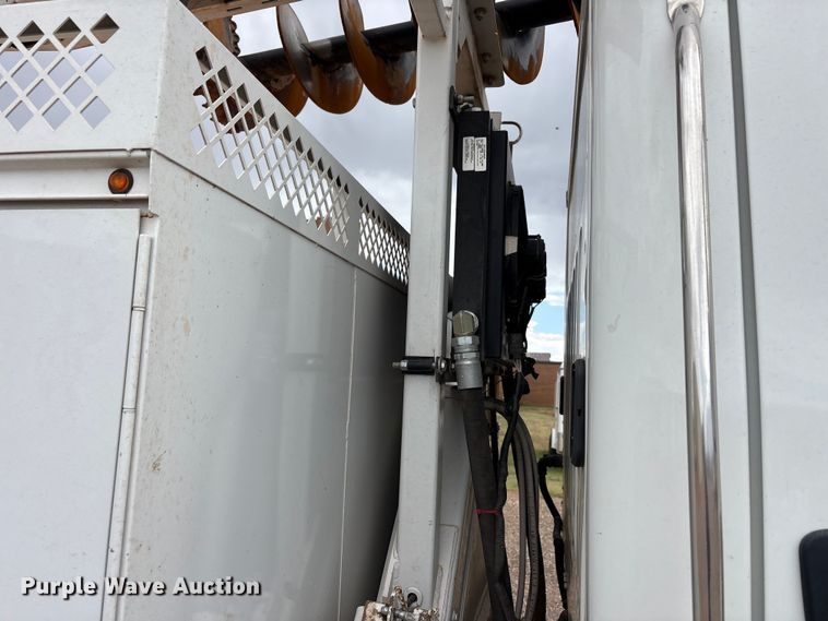image for item FC2475 2013 Freightliner Business Class M2 digger derrick truck