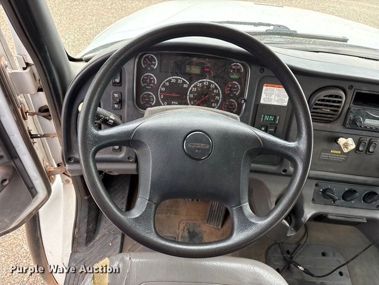 image for item FC2475 2013 Freightliner Business Class M2 digger derrick truck