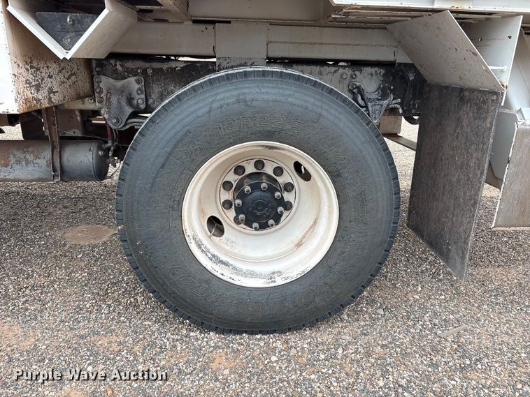 image for item FC2475 2013 Freightliner Business Class M2 digger derrick truck