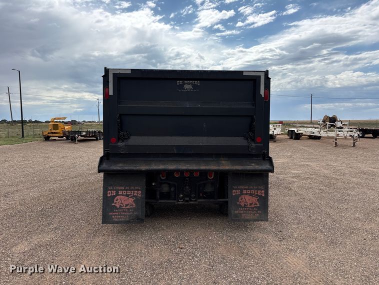 image for item FC2476 1999 International 9100 dump truck