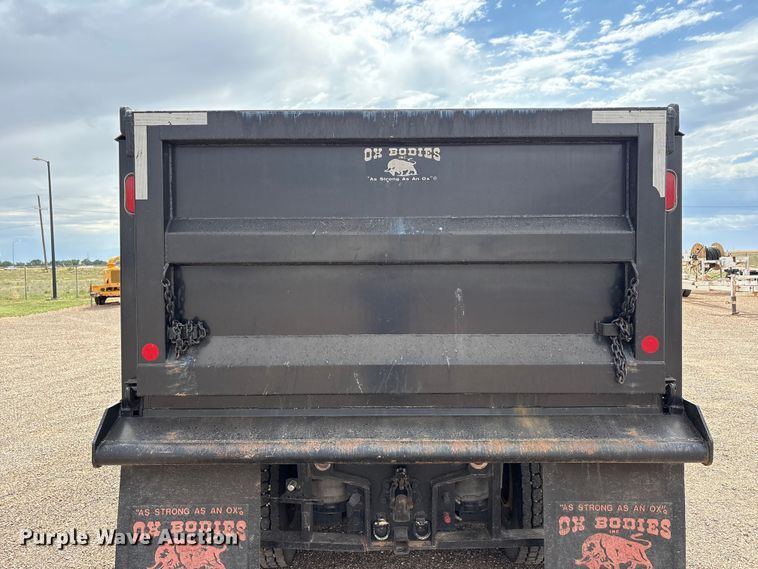 image for item FC2476 1999 International 9100 dump truck
