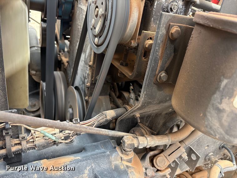 image for item FC2476 1999 International 9100 dump truck
