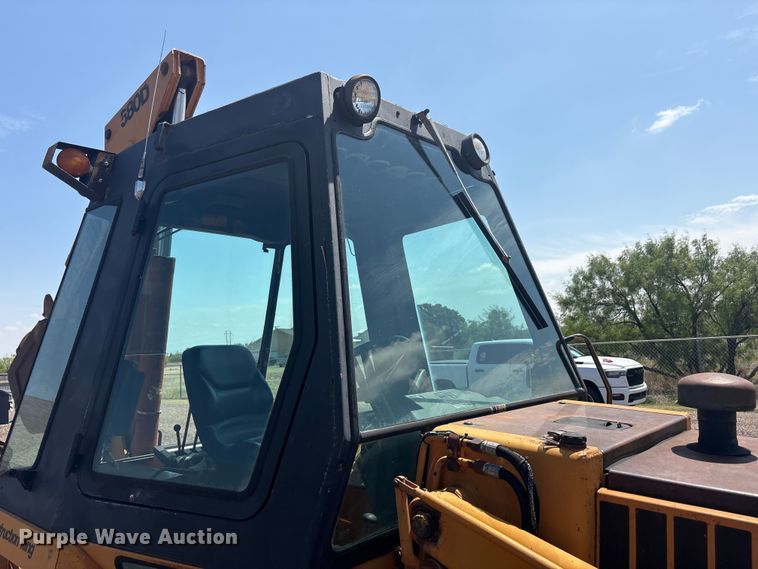 image for item FC2479 1981 Case 580 Super D backhoe