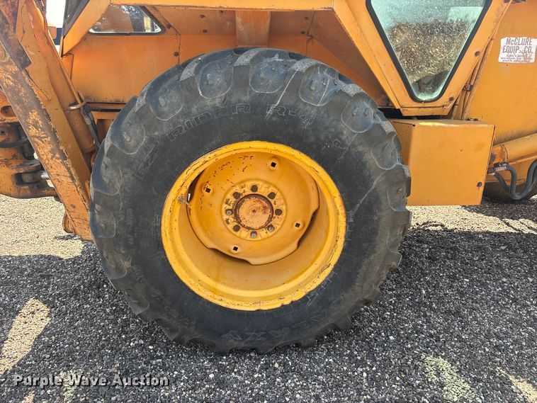image for item FC2479 1981 Case 580 Super D backhoe