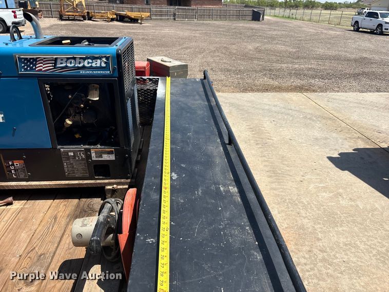 image for item FC2480 Miller Bobcat 225 welder/generator