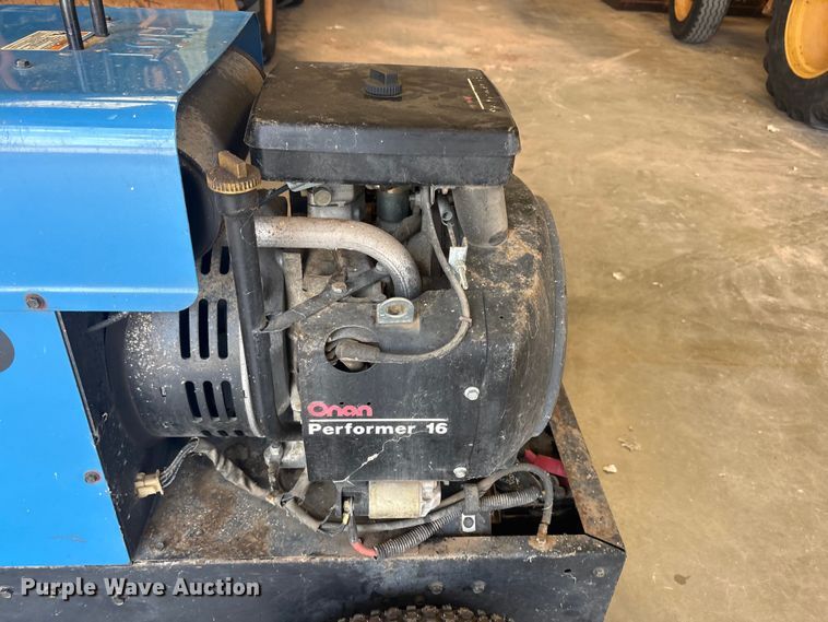 image for item FC2481 1995 Miller Bobcat 225G welder/generator