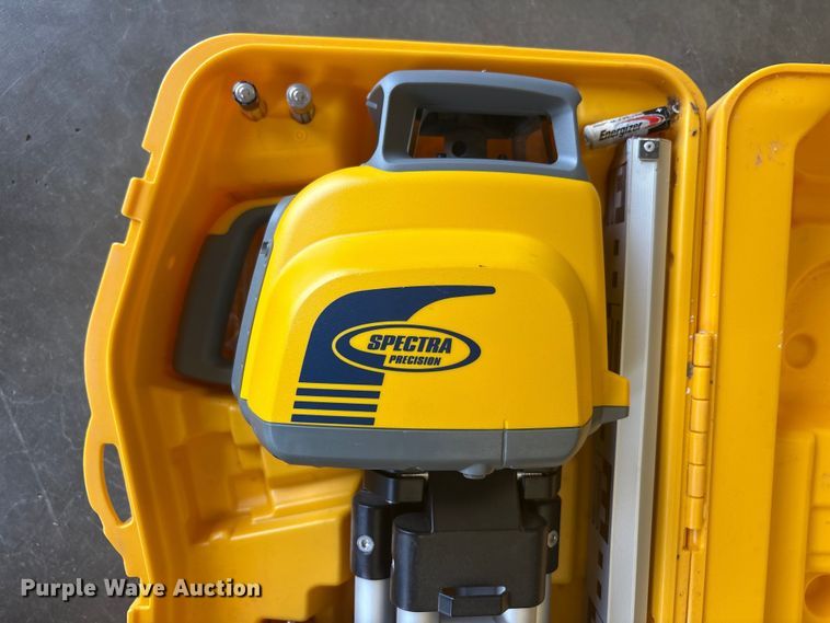 image for item FC2483 Spectra precision LL300N laser level