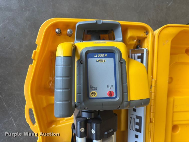 image for item FC2483 Spectra precision LL300N laser level
