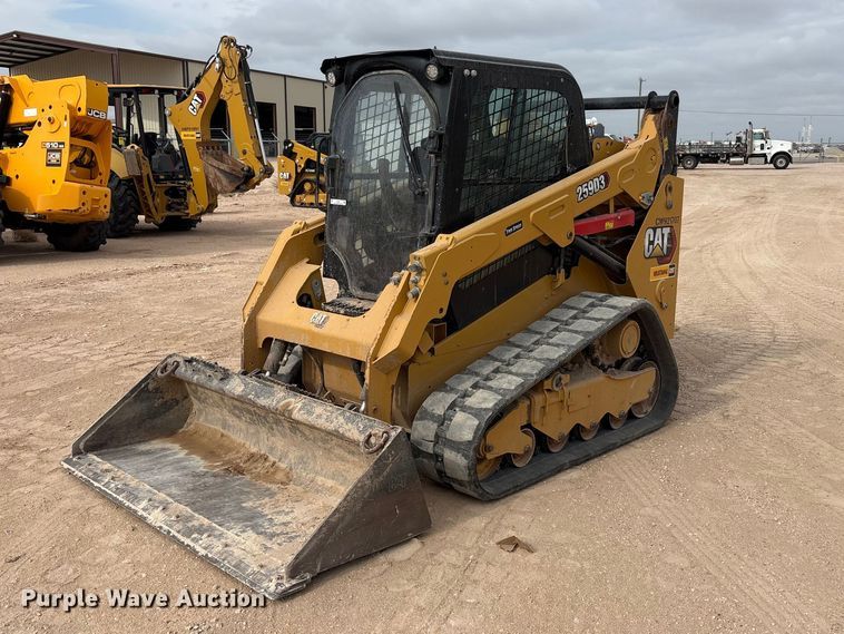 image for item FC2484 2023 Caterpillar 259D3 tracked skid steer loader