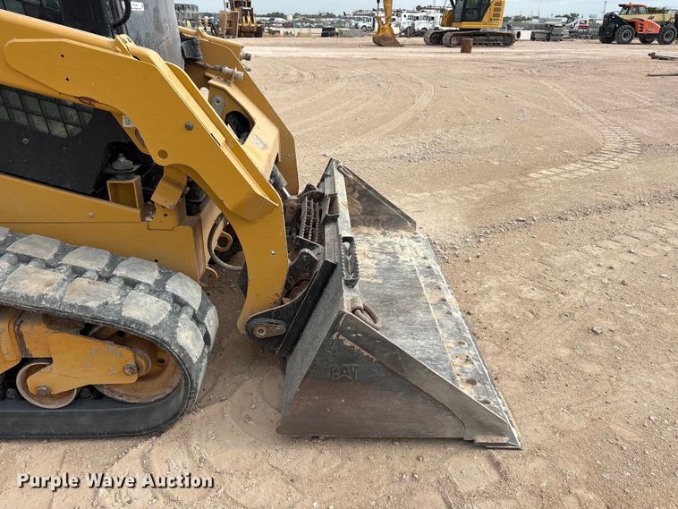 image for item FC2484 2023 Caterpillar 259D3 tracked skid steer loader
