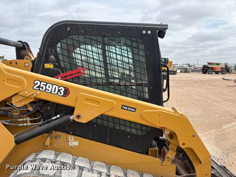 image for item FC2484 2023 Caterpillar 259D3 tracked skid steer loader