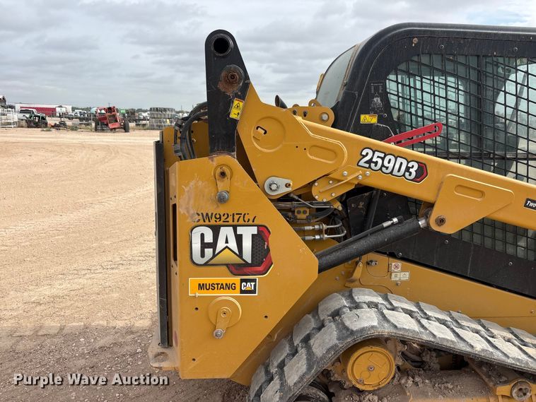 image for item FC2484 2023 Caterpillar 259D3 tracked skid steer loader