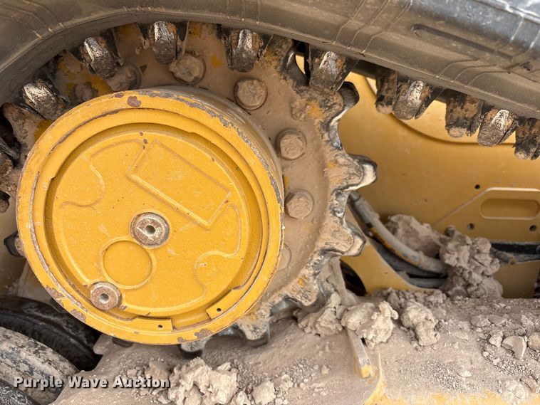 image for item FC2484 2023 Caterpillar 259D3 tracked skid steer loader