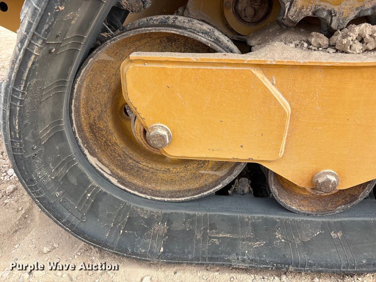 image for item FC2484 2023 Caterpillar 259D3 tracked skid steer loader