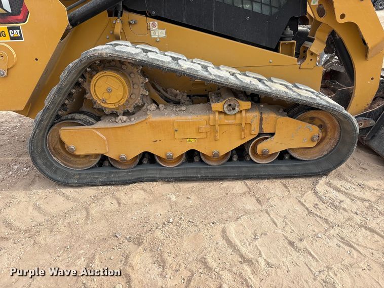 image for item FC2484 2023 Caterpillar 259D3 tracked skid steer loader