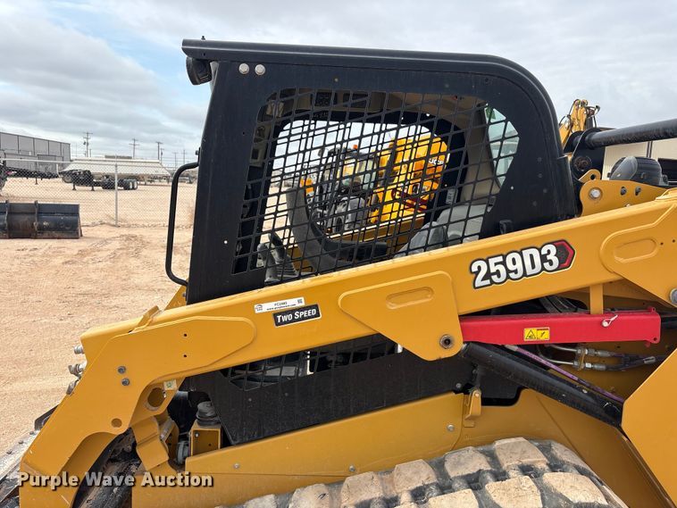 image for item FC2485 2021 Caterpillar 259D3 tracked skid steer loader