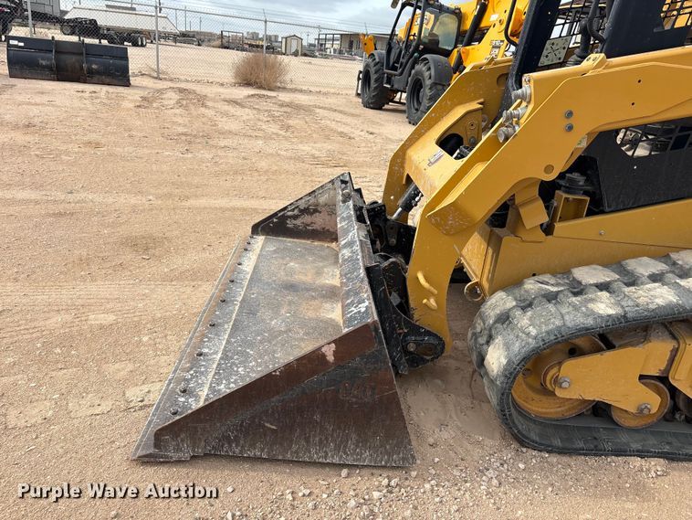 image for item FC2485 2021 Caterpillar 259D3 tracked skid steer loader