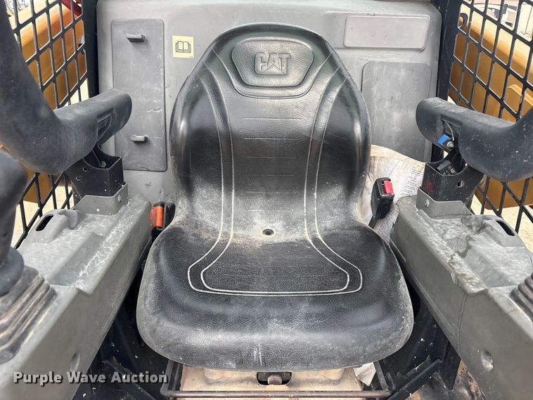 image for item FC2485 2021 Caterpillar 259D3 tracked skid steer loader
