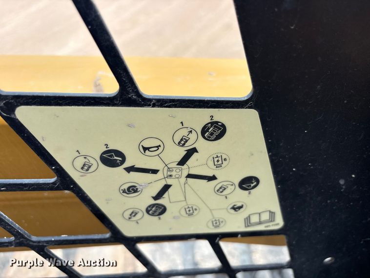image for item FC2485 2021 Caterpillar 259D3 tracked skid steer loader