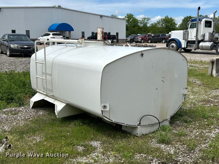 image for item FC2566 United Truck & Equipment tank bed