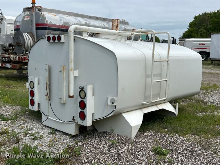 image for item FC2566 United Truck & Equipment tank bed