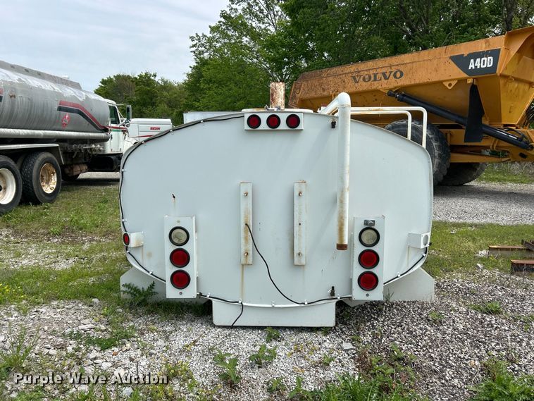 image for item FC2566 United Truck & Equipment tank bed