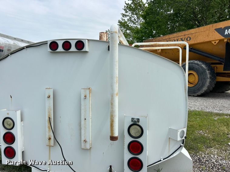 image for item FC2566 United Truck & Equipment tank bed