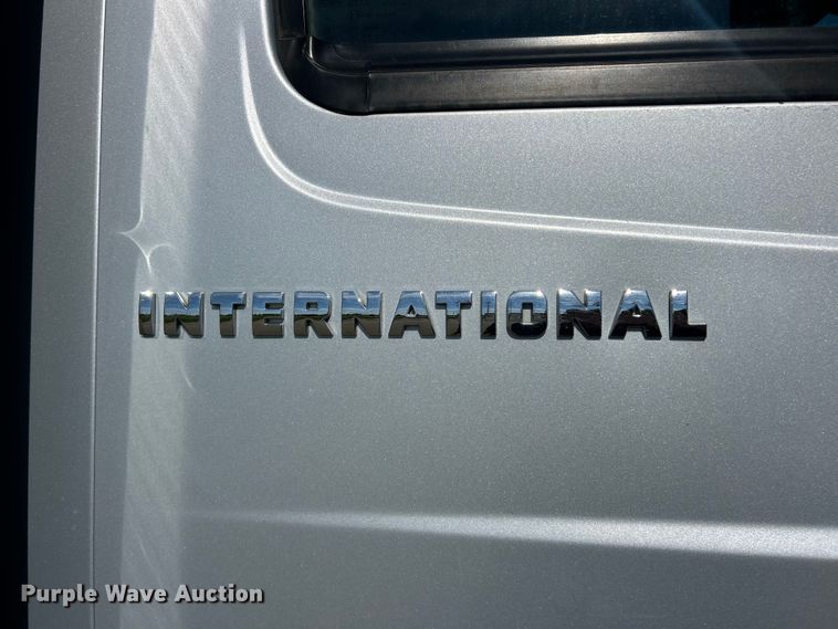 image for item FC2786 2003 International 7400 dump truck