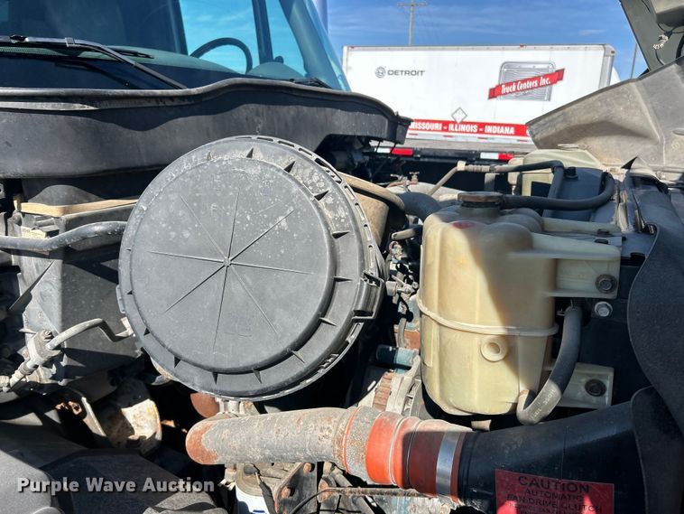 image for item FC2786 2003 International 7400 dump truck