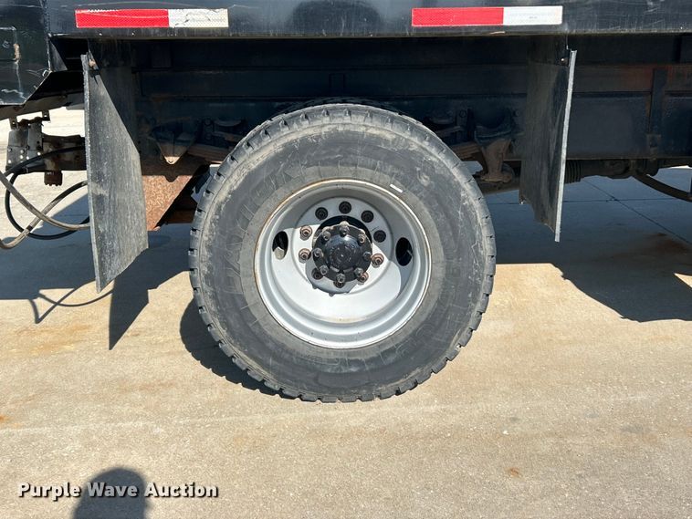 image for item FC2786 2003 International 7400 dump truck