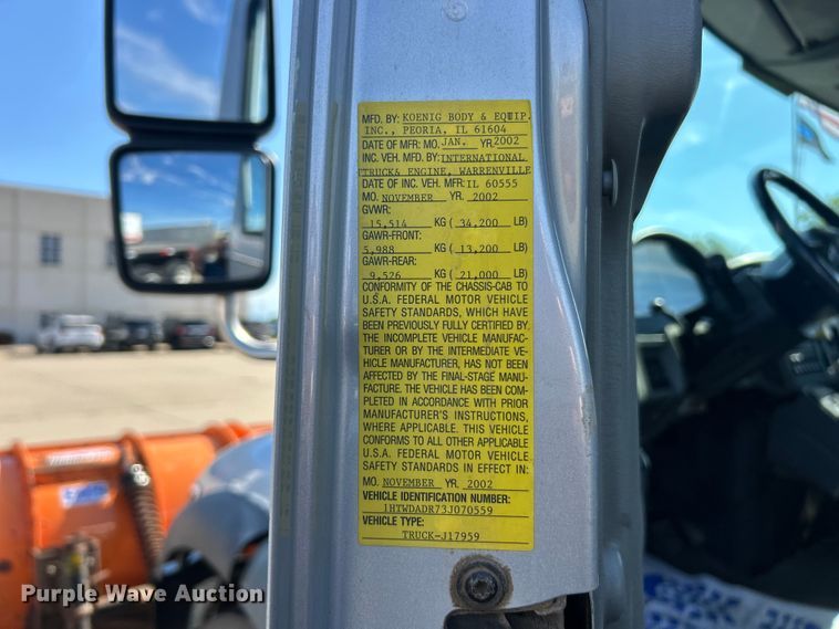 image for item FC2786 2003 International 7400 dump truck