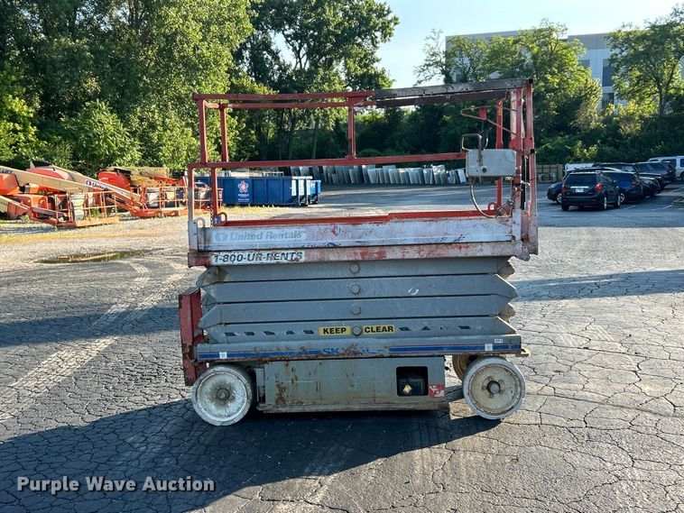 image for item FC2819 2006 Skyjack SJ3226 scissor lift