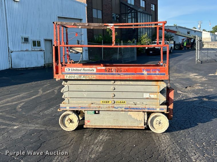 image for item FC2819 2006 Skyjack SJ3226 scissor lift