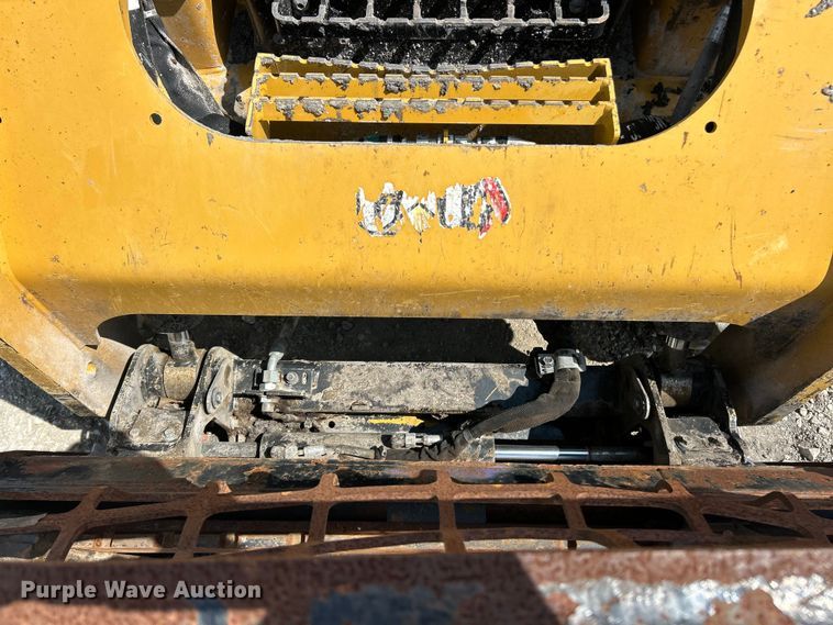 image for item FC2825 2023 Caterpillar 299D3 tracked skid steer loader