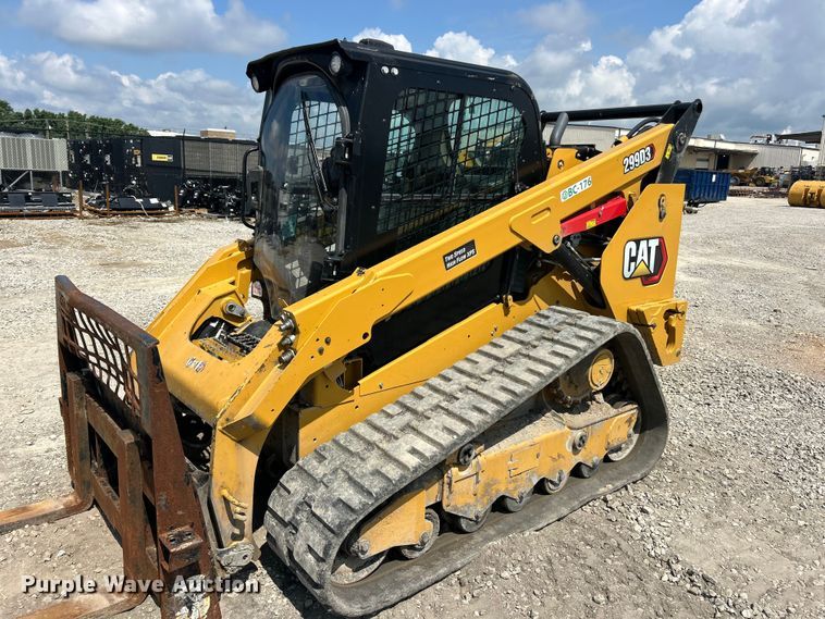 image for item FC2825 2023 Caterpillar 299D3 tracked skid steer loader