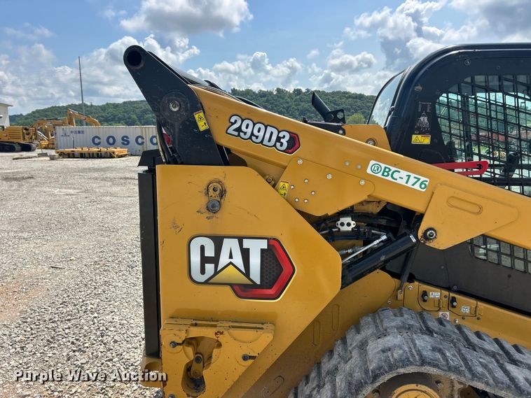 image for item FC2825 2023 Caterpillar 299D3 tracked skid steer loader