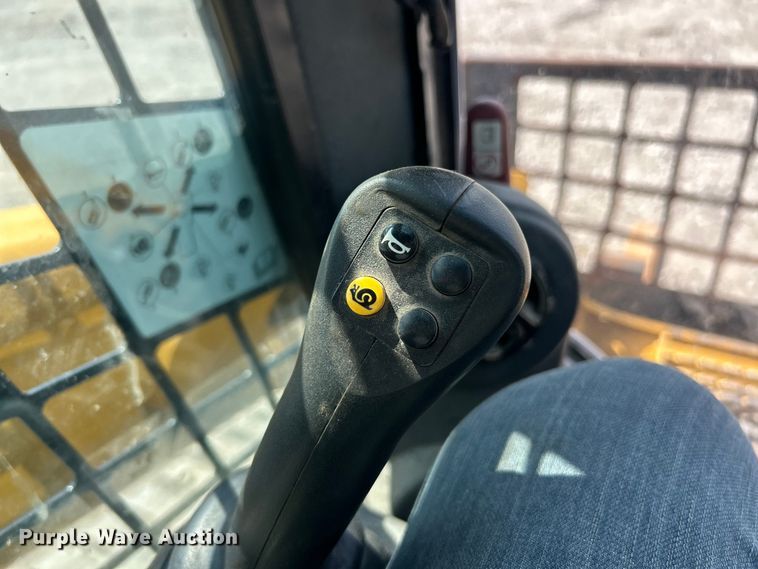image for item FC2825 2023 Caterpillar 299D3 tracked skid steer loader