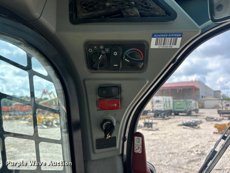 image for item FC2825 2023 Caterpillar 299D3 tracked skid steer loader