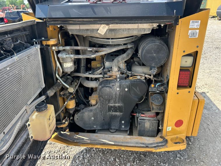 image for item FC2825 2023 Caterpillar 299D3 tracked skid steer loader