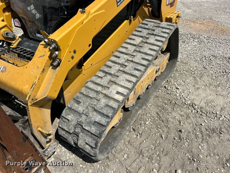 image for item FC2825 2023 Caterpillar 299D3 tracked skid steer loader