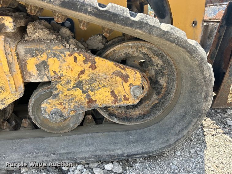 image for item FC2825 2023 Caterpillar 299D3 tracked skid steer loader
