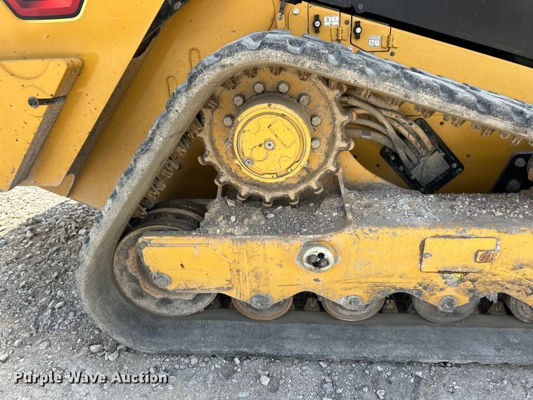 image for item FC2825 2023 Caterpillar 299D3 tracked skid steer loader