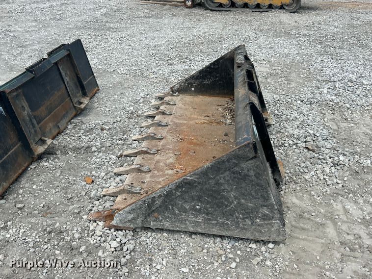 image for item FC2825 2023 Caterpillar 299D3 tracked skid steer loader