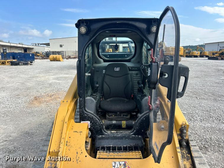 image for item FC2826 2023 Caterpillar 299D3 tracked skid steer loader