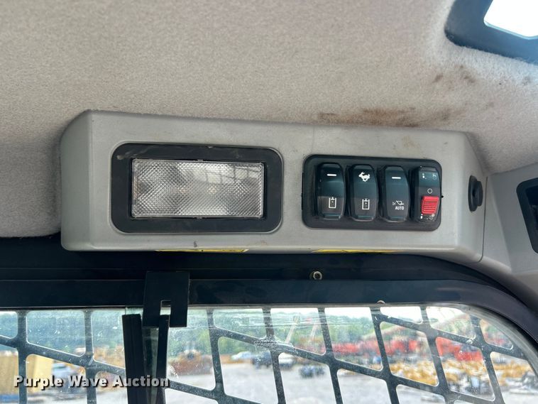 image for item FC2826 2023 Caterpillar 299D3 tracked skid steer loader