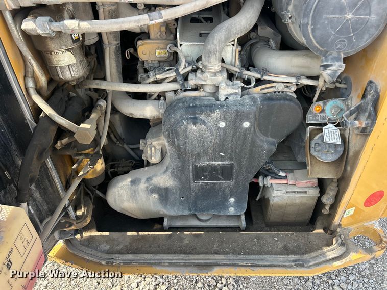image for item FC2826 2023 Caterpillar 299D3 tracked skid steer loader
