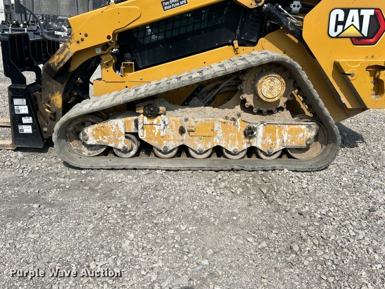 image for item FC2826 2023 Caterpillar 299D3 tracked skid steer loader