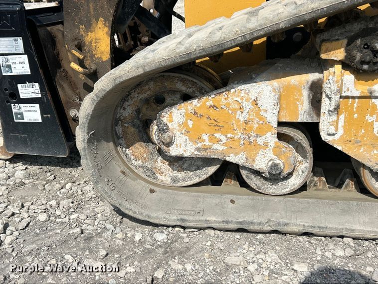 image for item FC2826 2023 Caterpillar 299D3 tracked skid steer loader