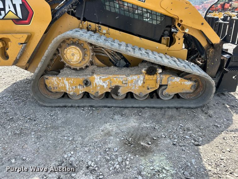 image for item FC2826 2023 Caterpillar 299D3 tracked skid steer loader